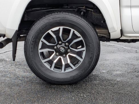 Used 2023 Toyota Tacoma TRD Sport image 13