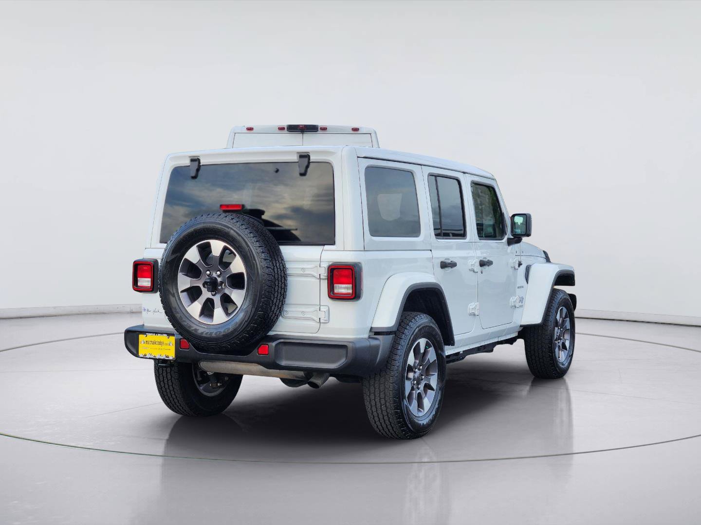 Used 2021 Jeep Wrangler Unlimited Sahara AWD/4WD image 6
