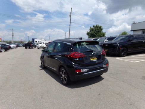 Used 2020 Chevrolet Bolt Premier image 9