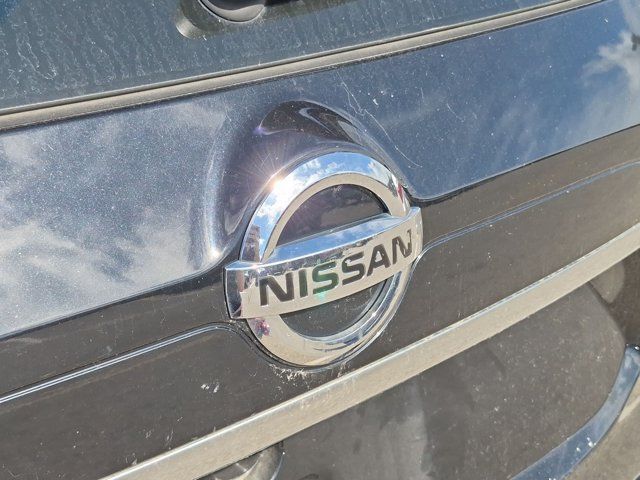 Used 2018 Nissan Rogue S AWD/4WD image 11