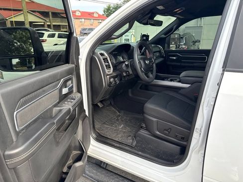 Used 2025 RAM 2500 Big Horn AWD/4WD image 5