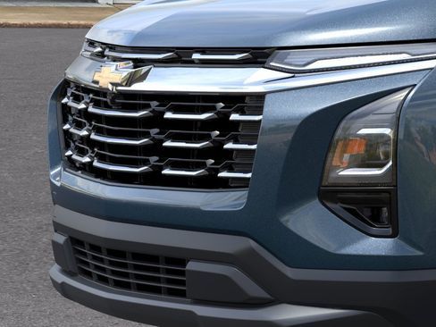 New 2026 Chevrolet Equinox LT w/ Convenience Package II FWD image 13