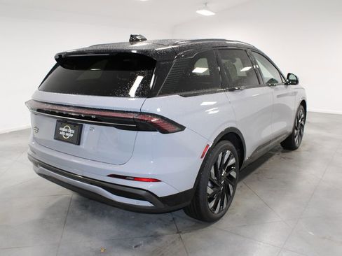 New 2026 Lincoln Nautilus Reserve w/ Jet Appearance Package image 8