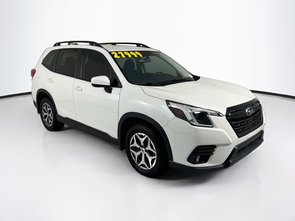 Used 2024 Subaru Forester Premium AWD/4WD image 3