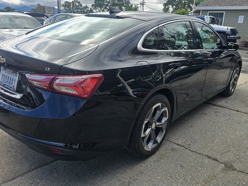 Used 2021 Chevrolet Malibu LT image 3