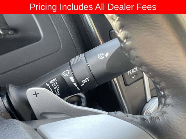 Used 2014 Toyota Camry SE w/ Moonroof Package FWD image 30