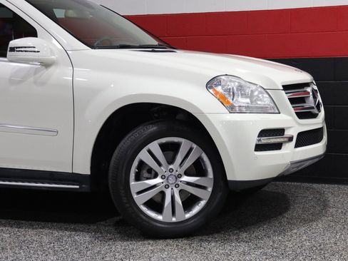 Used 2012 Mercedes-Benz GL 450 4MATIC w/ Premium 2 Pkg image 3