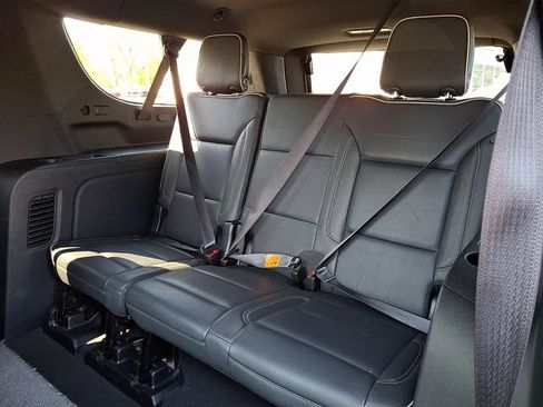 Used 2024 Chevrolet Suburban Premier AWD/4WD image 11