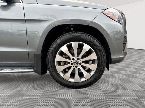 Used 2018 Mercedes-Benz GLS 450 4MATIC w/ Premium Package image 31