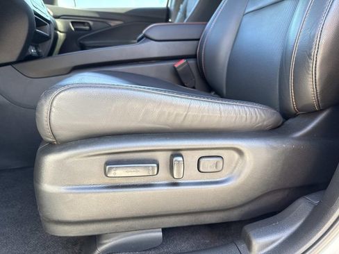 Used 2024 Honda Passport TrailSport image 19