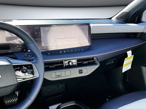 New 2026 Nissan Leaf Platinum+ image 6