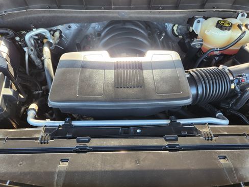 Certified 2022 Chevrolet Tahoe RST w/ Sport Performance Package image 32