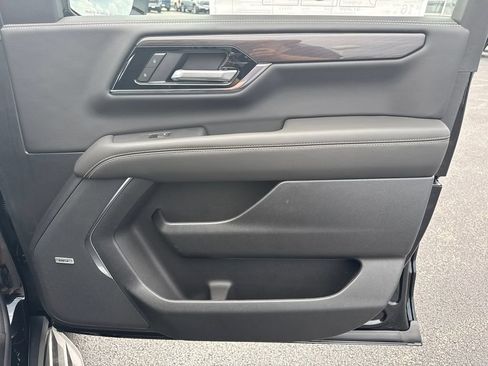 New 2026 GMC Yukon XL Elevation w/ Elevation Premium Package AWD/4WD image 39