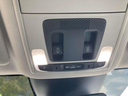 Used 2025 Honda Pilot Elite image 19