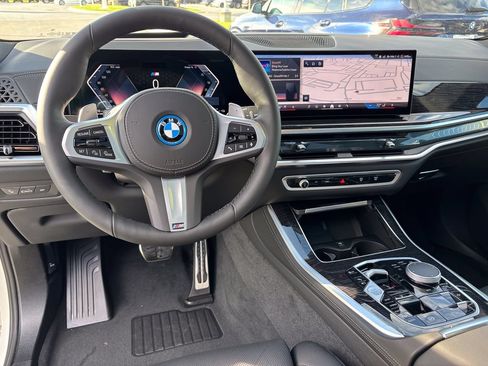 New 2026 BMW X5 xDrive50e w/ M Sport Package AWD/4WD image 18