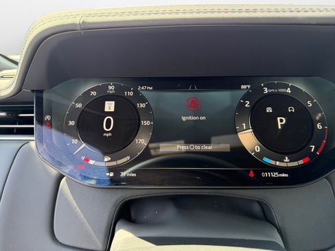 Certified 2024 Land Rover Range Rover SE image 11