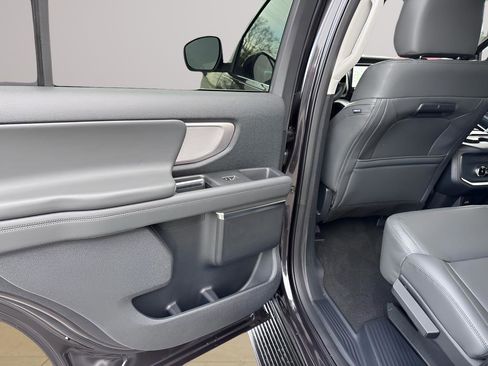 New 2026 Ford Expedition Active image 33