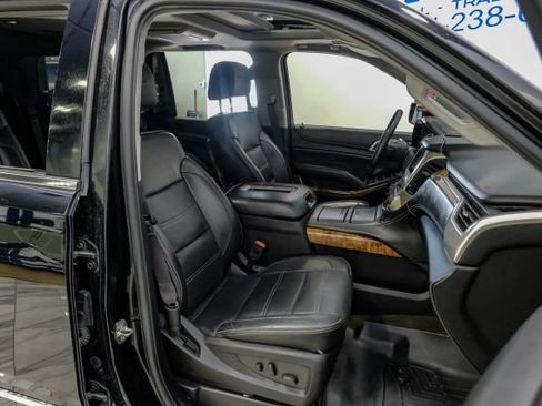 Used 2015 GMC Yukon Denali w/ Touring Package AWD/4WD image 48