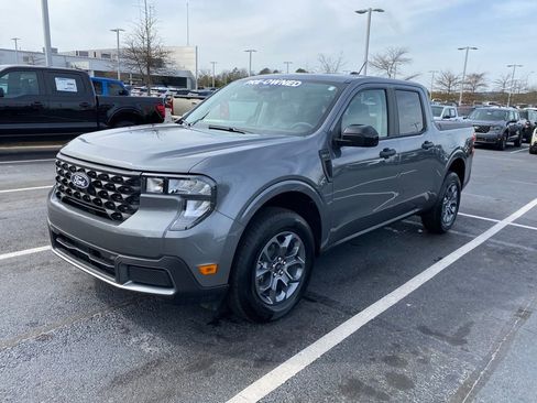 Certified 2025 Ford Maverick XLT w/ XLT Luxury Package image 3