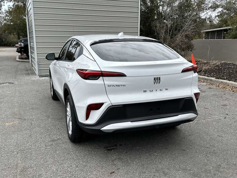 Certified 2024 Buick Envista Preferred w/ Convenience II Package image 4