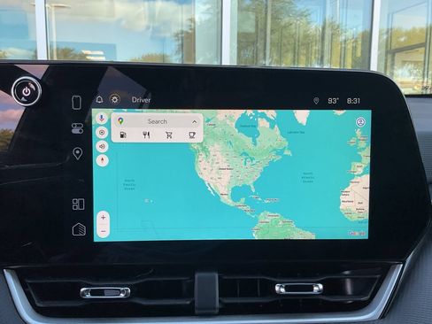 Used 2025 Chevrolet Equinox LT FWD image 26