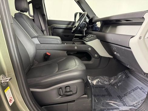 Used 2023 Land Rover Defender 110 S AWD/4WD image 29