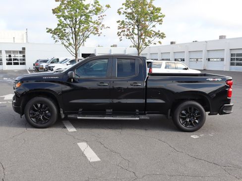 Used 2022 Chevrolet Silverado 1500 Custom AWD/4WD image 7