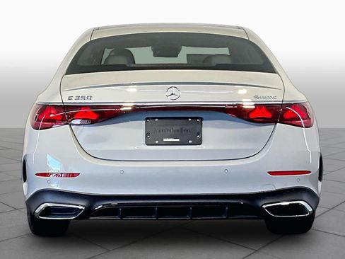 New 2026 Mercedes-Benz E 350 4MATIC Sedan image 4