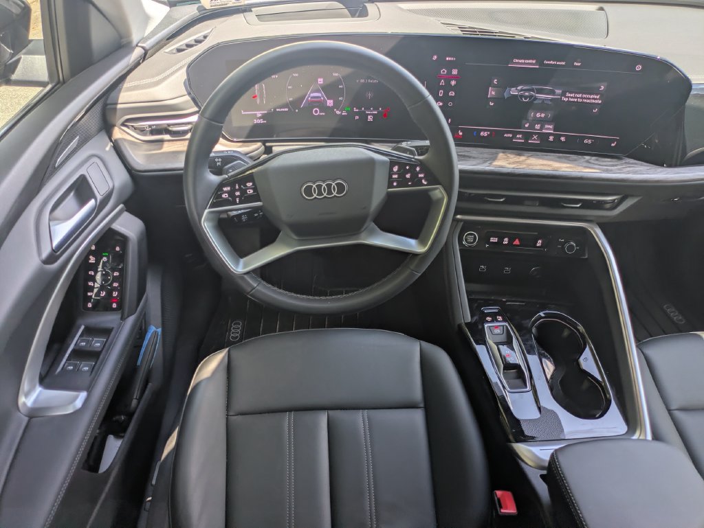 Used 2025 Audi Q5 Premium Plus AWD/4WD image 23