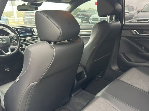 Used 2020 Honda Accord Sport image 17