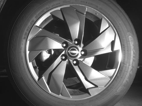 Used 2025 Nissan Rogue SV image 11