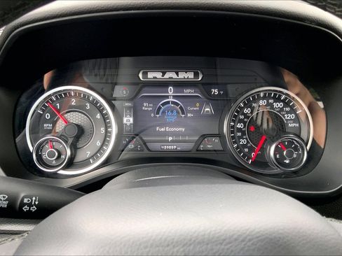 Certified 2025 RAM 1500 Big Horn AWD/4WD image 22