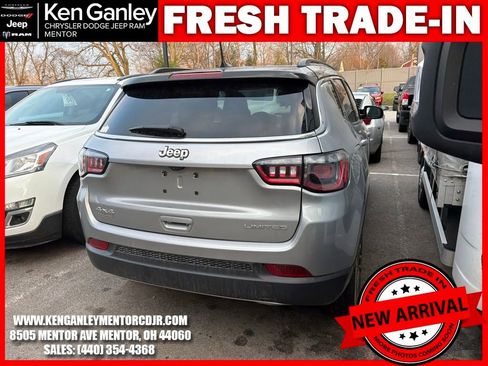 Used 2023 Jeep Compass Limited image 10