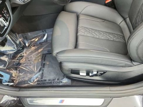 Used 2023 BMW 530i w/ M Sport Package image 32