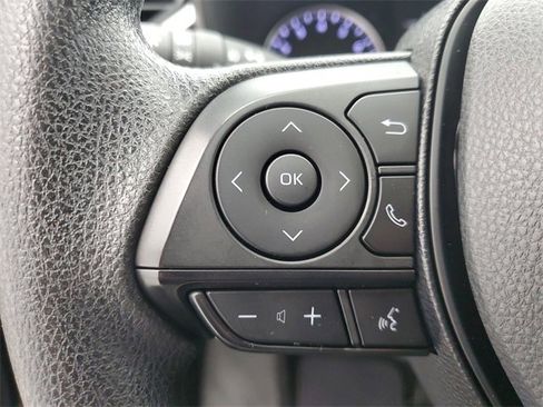 Used 2020 Toyota RAV4 XLE image 23