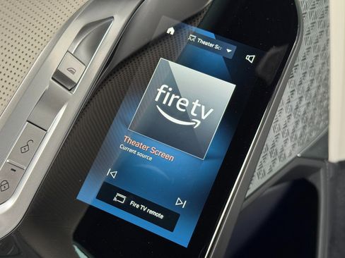 Used 2023 BMW i7 xDrive60 image 37