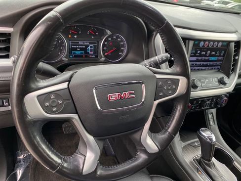 Used 2018 GMC Acadia SLT AWD/4WD image 13