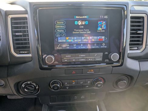 Used 2022 Nissan Frontier SV w/ Graphics Package image 15