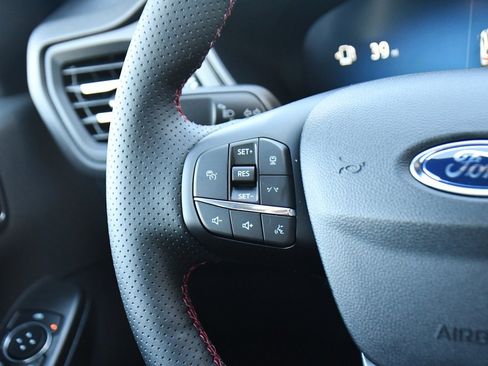 New 2026 Ford Escape ST-Line Elite w/ Class II Trailer Tow Package image 33