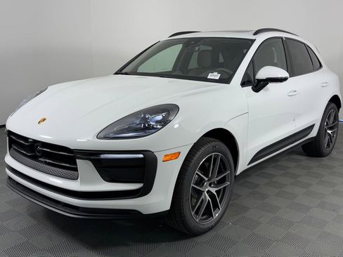 Certified 2026 Porsche Macan image 1