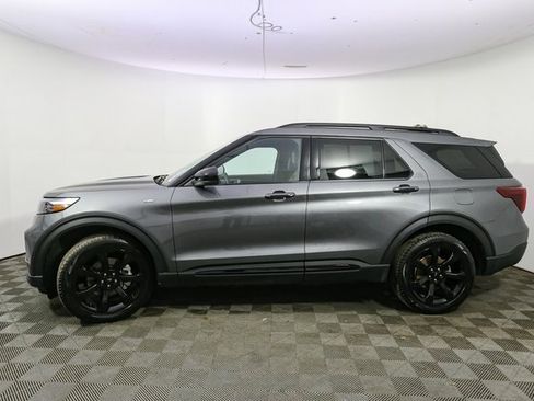 Used 2023 Ford Explorer ST-Line image 6