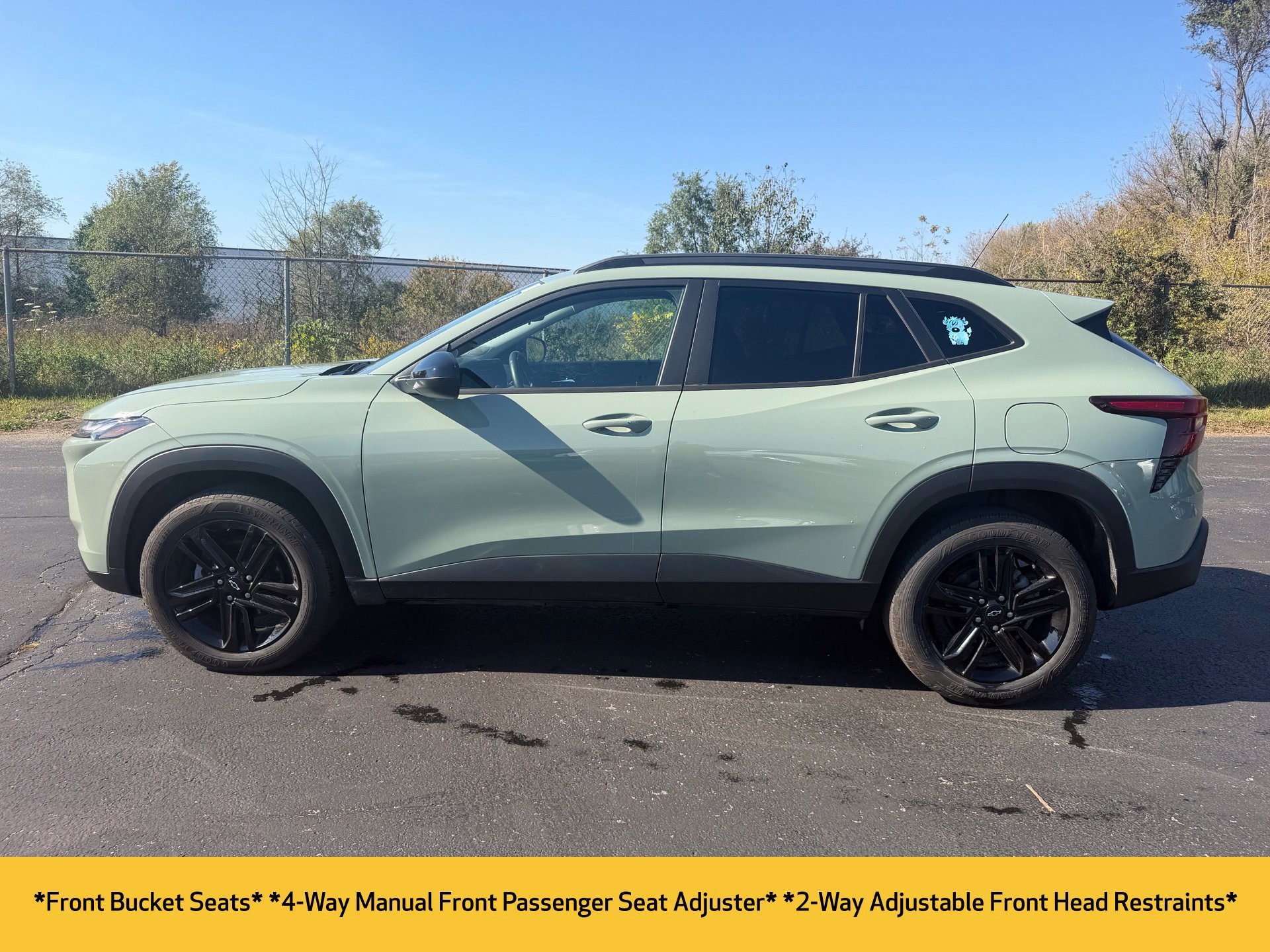 Used 2025 Chevrolet Trax ACTIV w/ Driver Confidence Package FWD image 11