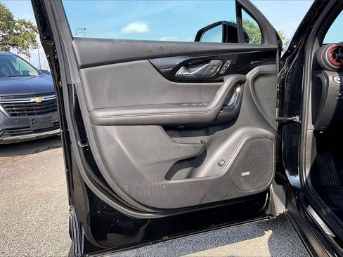 Used 2022 Chevrolet Blazer RS w/ Enhanced Convenience Package image 17