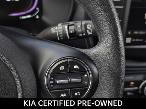 Certified 2025 Kia Soul LX w/ LX Technology Package FWD image 29