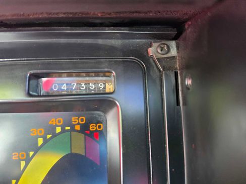 Used 1988 Chevrolet Corvette Coupe image 18