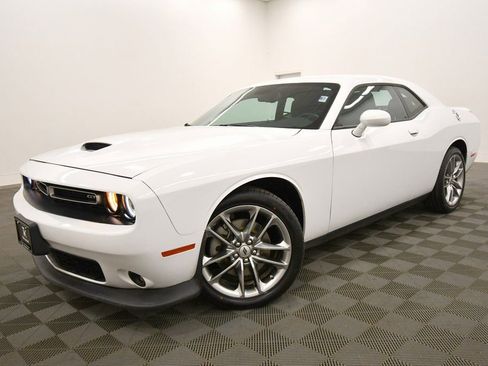 Used 2022 Dodge Challenger GT image 2