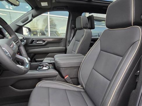 New 2026 GMC Yukon XL Elevation w/ Elevation Premium Package image 13