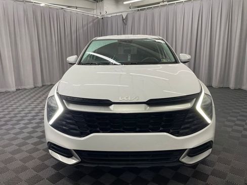 Certified 2024 Kia Sportage EX image 3