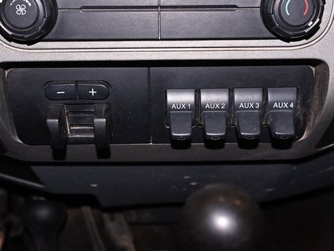 Used 2013 Ford F550 4x4 Regular Cab Super Duty w/ Payload Upgrade Pkg image 27