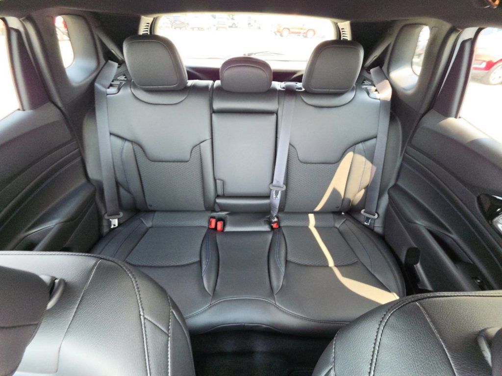 New 2026 Jeep Compass Latitude AWD/4WD image 34